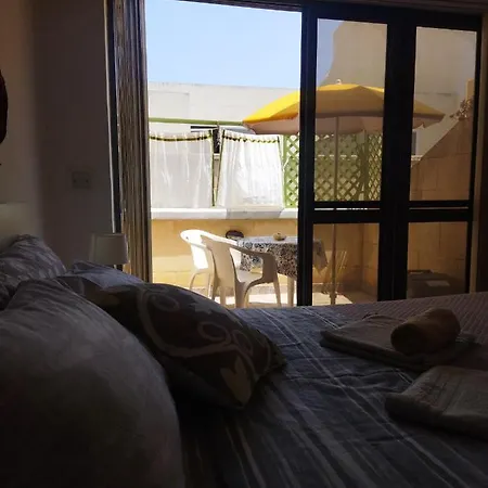 Flat Cloud 9 * Zebbug (Gozo)